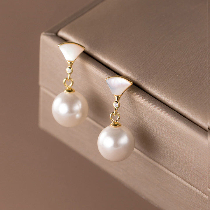 Freshwater Pearl Earrings | Timeless Elegant Accessory