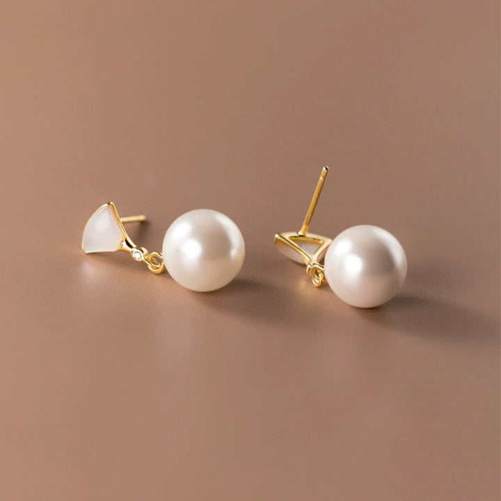 Freshwater Pearl Earrings | Timeless Elegant Accessory