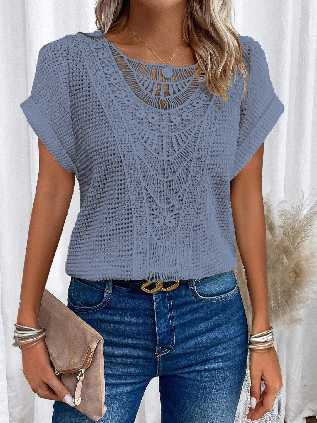 Clio - Elegant Knitted Top Featuring Exquisite Details