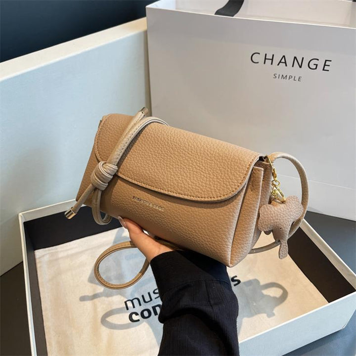 Avery™ Vintage Charm | Chic Handbag