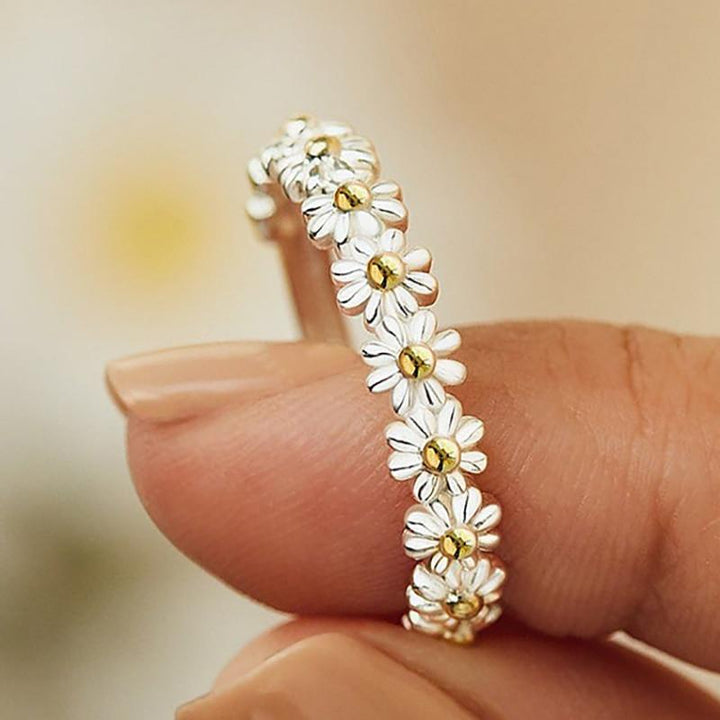 Silver Daisy Ring
