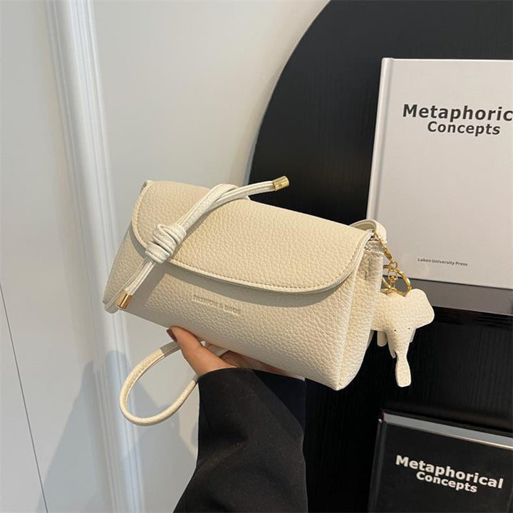Avery™ Vintage Charm | Chic Handbag